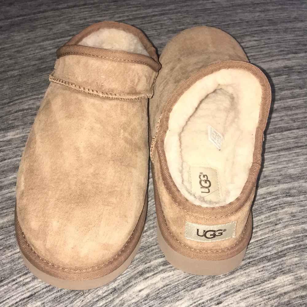 NWT UGG Slip Ons